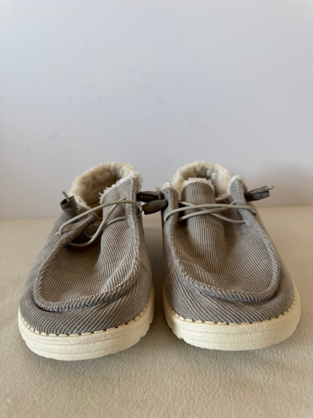 Hey Dude slip on shoes - Picture 3 of 9